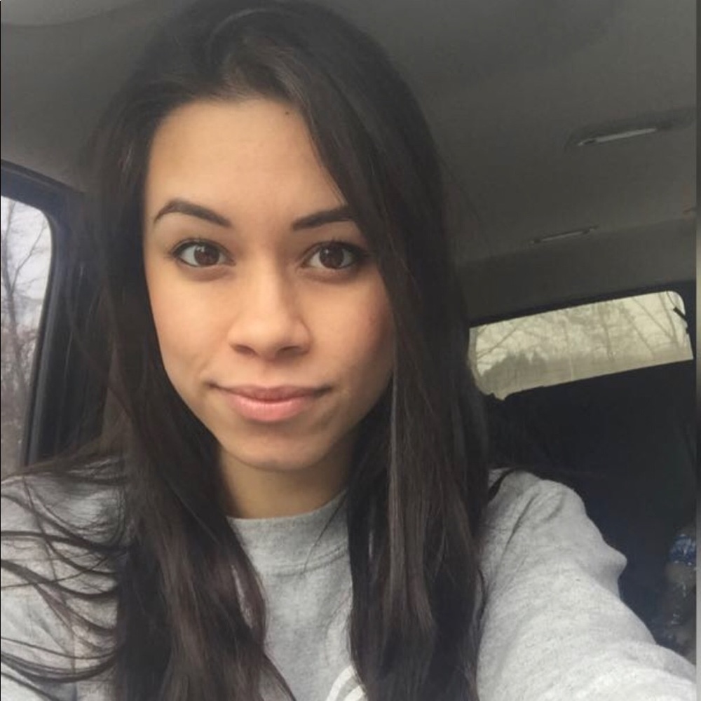 Meet your Posher, Vanessa